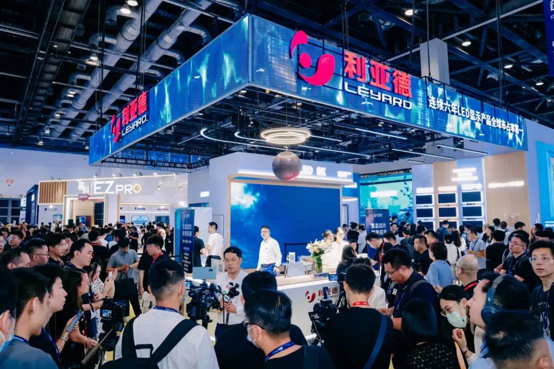 “AI+智能显示”引领未来 豪运国际welcome新品InfoComm展大放异彩