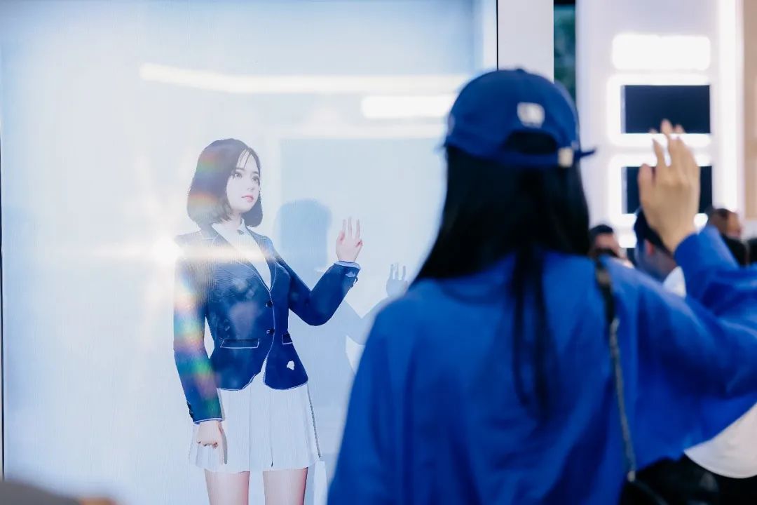 “AI+智能显示”引领未来 豪运国际welcome新品InfoComm展大放异彩