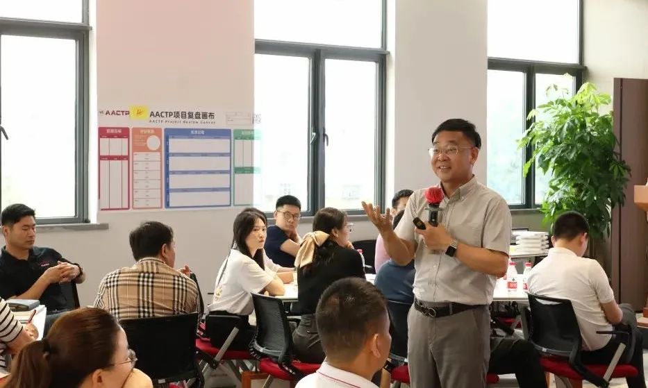 赋强人才生长 | “复盘中国行?走进豪运国际welcome”学习运动乐成举行