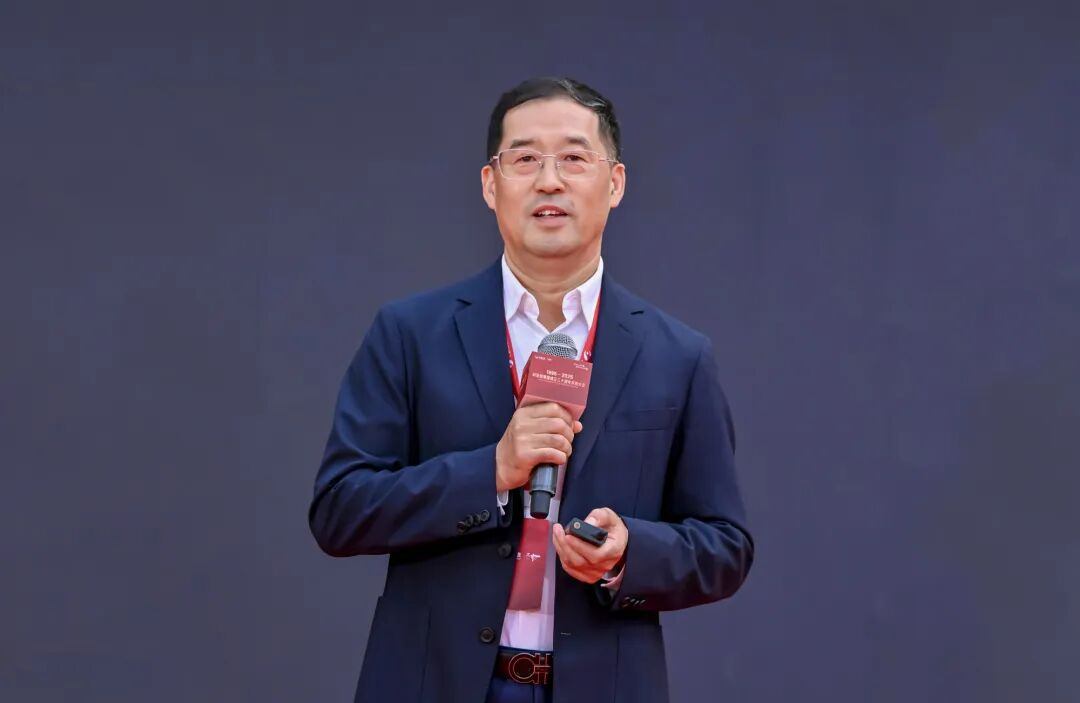 上海证券报专访 | 豪运国际welcome李军：以“屏”为基三十年 AI与文旅翻开增添新空间